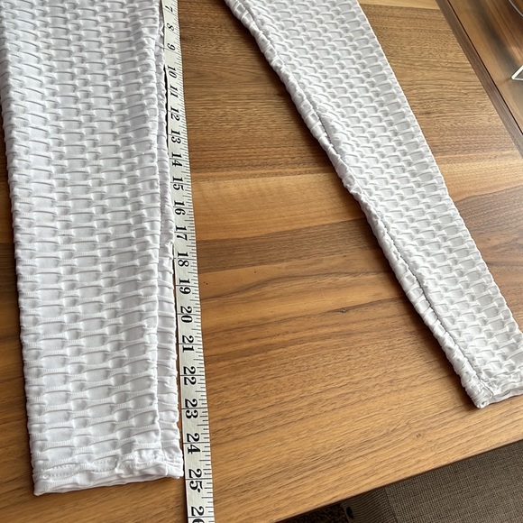 Famous TikTok Leggings, Yoga Pants for Women, Booty - Picture 5 of 8